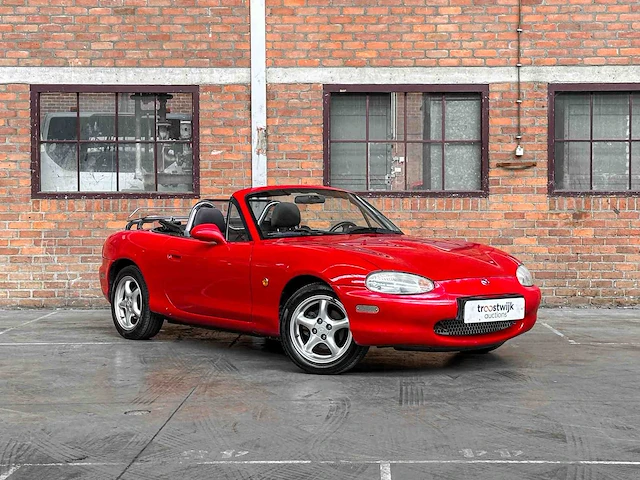 Mazda mx-5 1.6i 110pk 1999, 40-sf-xj youngtimer - afbeelding 25 van  29