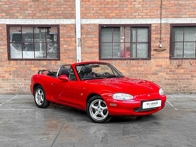 Mazda mx-5 1.6i 110pk 1999, 40-sf-xj youngtimer - afbeelding 26 van  29