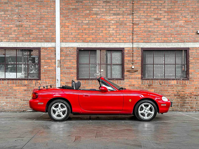 Mazda mx-5 1.6i 110pk 1999, 40-sf-xj youngtimer - afbeelding 7 van  29
