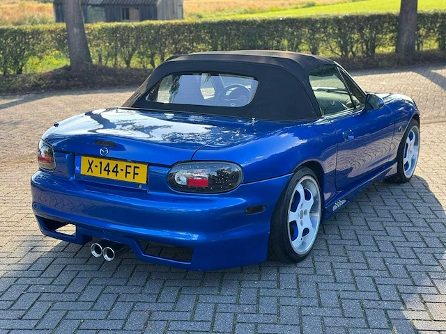 Mazda mx-5 1.6i exclusive x-144-ff - afbeelding 10 van  18