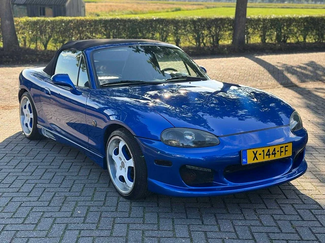 Mazda mx-5 1.6i exclusive x-144-ff - afbeelding 11 van  18
