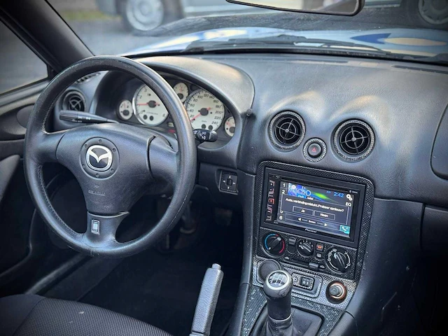 Mazda mx-5 1.6i exclusive x-144-ff - afbeelding 14 van  18