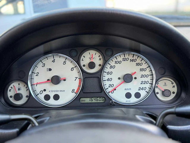 Mazda mx-5 1.6i exclusive x-144-ff - afbeelding 18 van  18