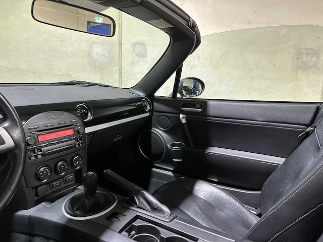 Mazda mx-5 2.0 s-vt touring 160pk 2006, jh-652-t youngtimer - afbeelding 13 van  34