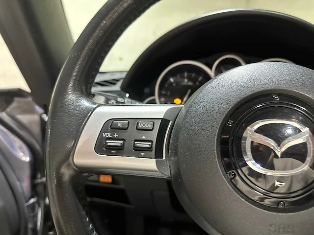 Mazda mx-5 2.0 s-vt touring 160pk 2006, jh-652-t youngtimer - afbeelding 15 van  34
