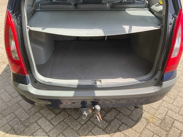 Mazda premacy 68-hl-hr - afbeelding 11 van  33