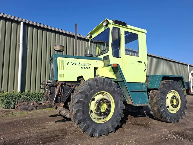 Mb - 1986 - trac 800 - vierwielaangedreven landbouwtractor - afbeelding 1 van  9