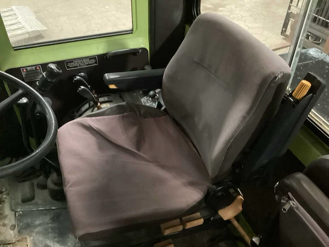 Mb trac 800/ 440/2 vierwielaangedreven landbouwtractor - afbeelding 14 van  28
