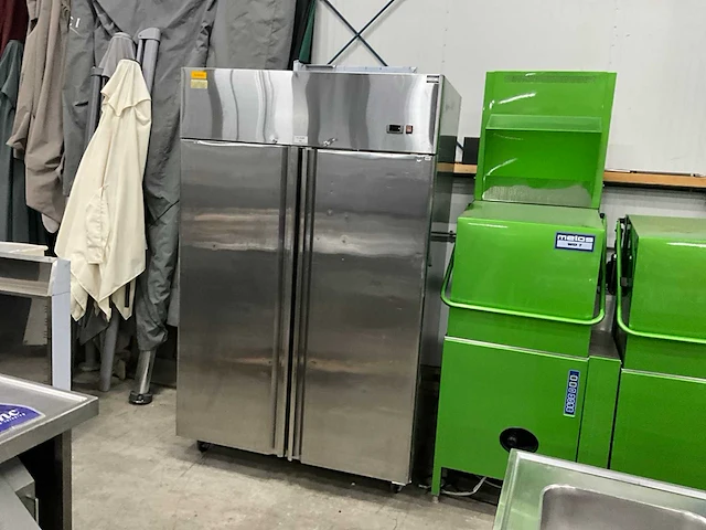 Mbf8114 rvs dubbeldeurs vrieskast - afbeelding 1 van  7