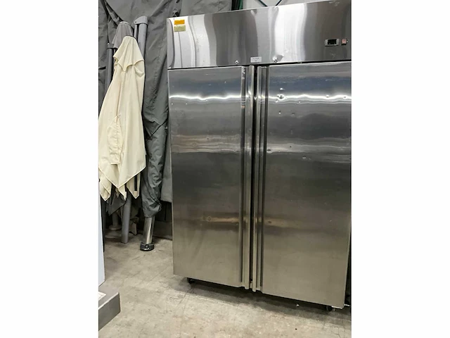 Mbf8114 rvs dubbeldeurs vrieskast - afbeelding 3 van  7