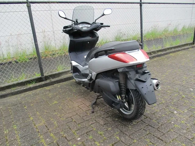 Mbk yamaha yp - motorscooter - 125 r - motorfiets - afbeelding 2 van  11