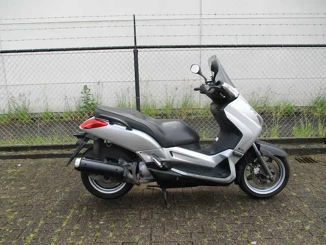 Mbk yamaha yp - motorscooter - 125 r - motorfiets - afbeelding 8 van  11