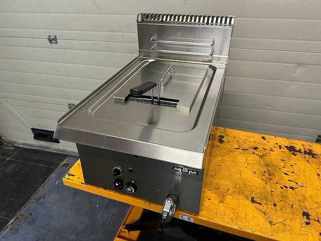 Mbm gf465 friteuse - afbeelding 2 van  4