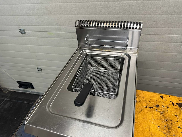 Mbm gf465 friteuse - afbeelding 3 van  4