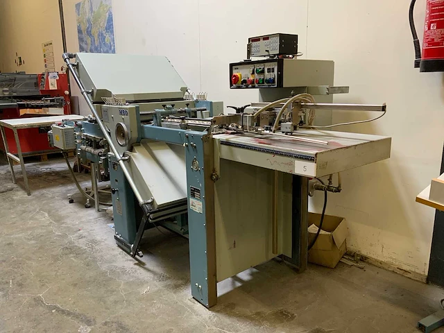 Mbo - t45 - vouwmachine - afbeelding 1 van  14