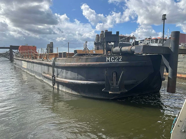 Mc 22 - barge - afbeelding 1 van  28
