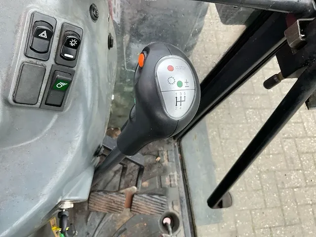 Mc cormick f95 vierwielaangedreven landbouwtractor - afbeelding 25 van  40