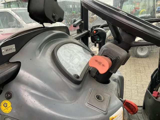 Mc cormick f95 vierwielaangedreven landbouwtractor - afbeelding 26 van  40