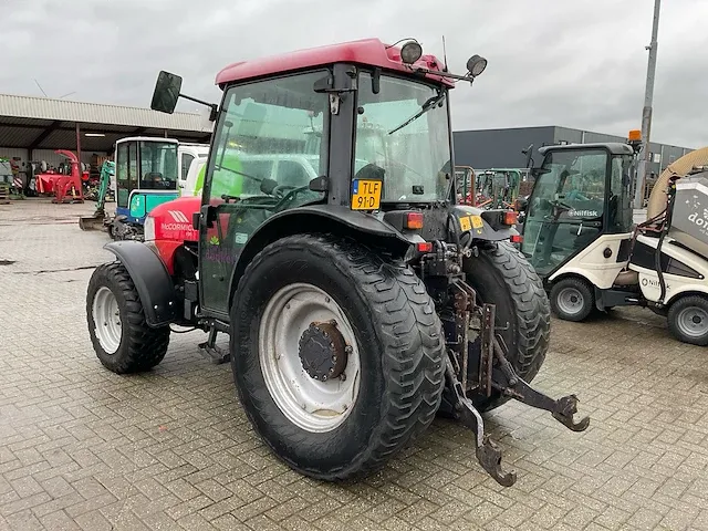 Mc cormick f95 vierwielaangedreven landbouwtractor - afbeelding 34 van  40