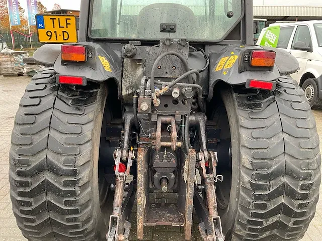 Mc cormick f95 vierwielaangedreven landbouwtractor - afbeelding 38 van  40