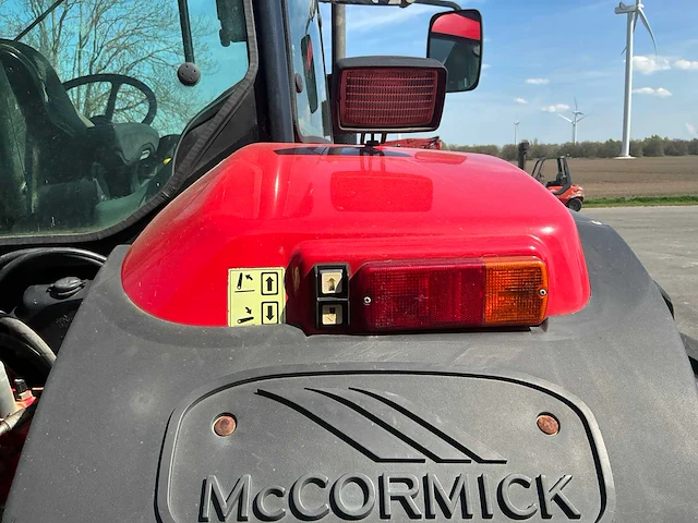 Mc cormick mc 95 vierwielaangedreven landbouwtractor - afbeelding 8 van  32