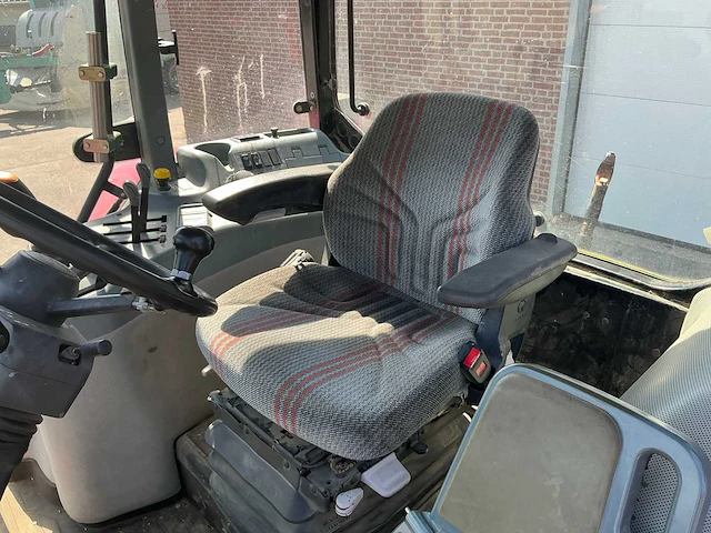 Mc cormick mc 95 vierwielaangedreven landbouwtractor - afbeelding 16 van  32