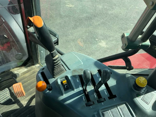Mc cormick mc 95 vierwielaangedreven landbouwtractor - afbeelding 18 van  32