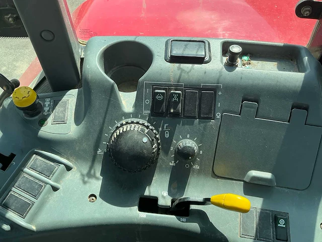 Mc cormick mc 95 vierwielaangedreven landbouwtractor - afbeelding 19 van  32