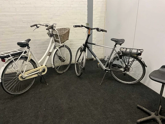 Mc/ elektrische fiets (2x) - afbeelding 1 van  9