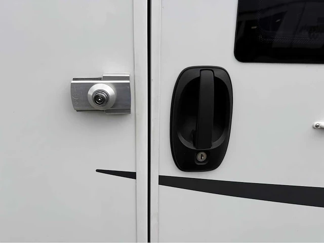 Mc louis - carat 381 - sovereign - camper - 2019 - afbeelding 2 van  50