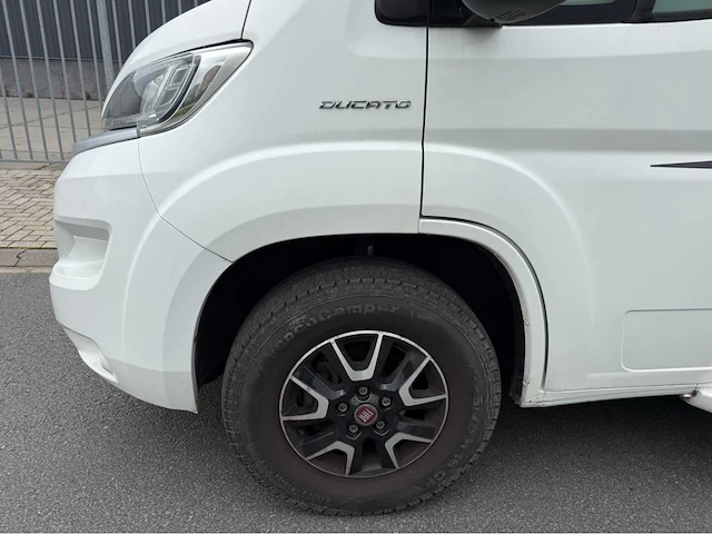 Mc louis - carat 381 - sovereign - camper - 2019 - afbeelding 33 van  50