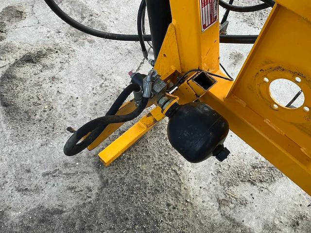 Mcconnel pa35 armmaaier met jj dabekausen maaiunit - afbeelding 5 van  31