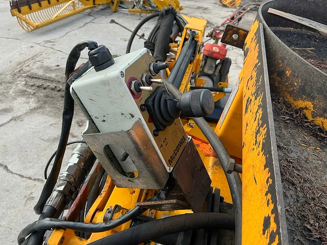 Mcconnel pa35 armmaaier met jj dabekausen maaiunit - afbeelding 14 van  31