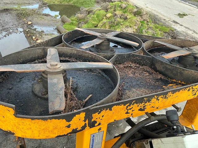 Mcconnel pa35 armmaaier met jj dabekausen maaiunit - afbeelding 15 van  31