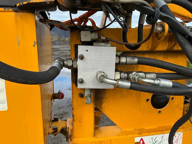 Mcconnel pa35 armmaaier met jj dabekausen maaiunit - afbeelding 21 van  31