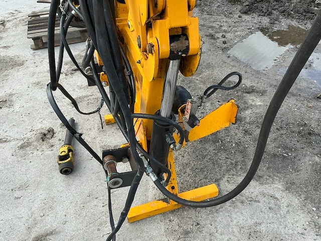 Mcconnel pa35 armmaaier met jj dabekausen maaiunit - afbeelding 22 van  31