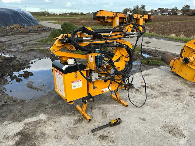 Mcconnel pa35 armmaaier met jj dabekausen maaiunit - afbeelding 12 van  31