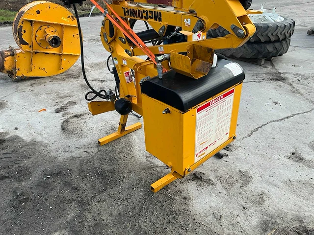 Mcconnel pa35 armmaaier met jj dabekausen maaiunit - afbeelding 28 van  31