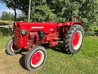 Mccormick d-432 oldtimer tractor - afbeelding 1 van  25
