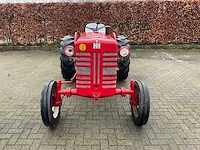 Mccormick d-436 oldtimer tractor - afbeelding 10 van  17