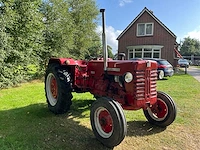 Mccormick d-439 oldtimer tractor - afbeelding 20 van  25