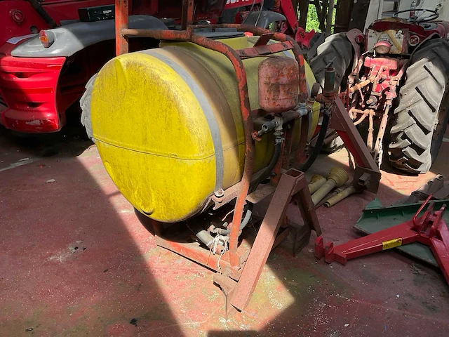 Mccormick f-270 oldtimer tractor - afbeelding 7 van  19