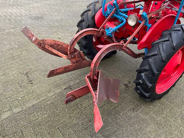 Mccormick fcub oldtimer tractor - afbeelding 6 van  18