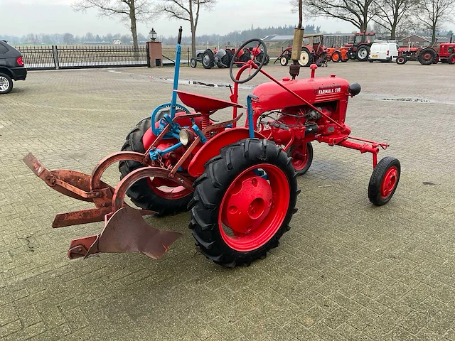 Mccormick fcub oldtimer tractor - afbeelding 14 van  18