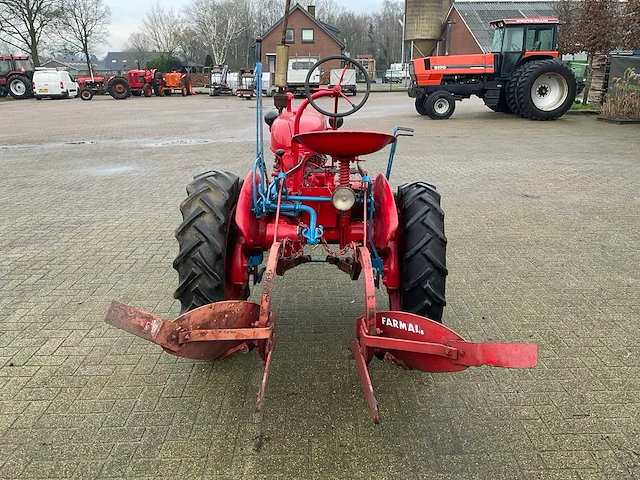 Mccormick fcub oldtimer tractor - afbeelding 15 van  18