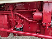 Mccormick international 353 oldtimer tractor - afbeelding 5 van  13