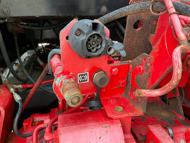 Mccormick mtx135 vierwielaangedreven landbouwtractor - afbeelding 5 van  23