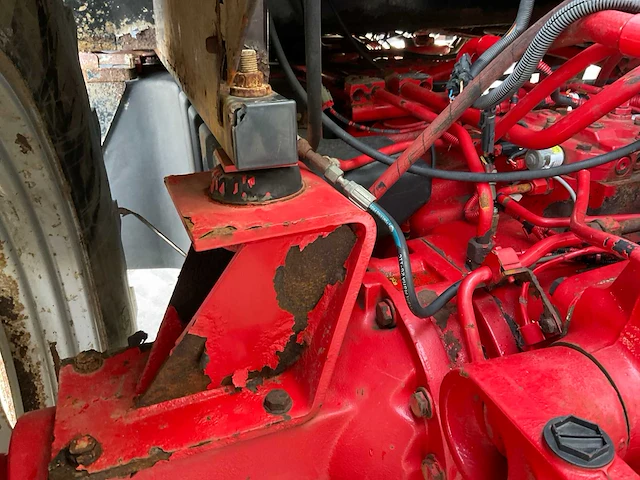 Mccormick mtx135 vierwielaangedreven landbouwtractor - afbeelding 7 van  23