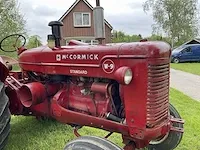 Mccormick wd9 oldtimer tractor - afbeelding 22 van  23