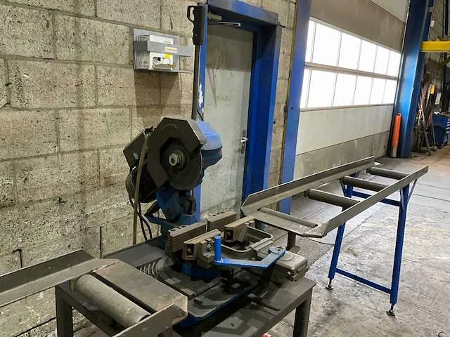 Mci record afkortcirkelzaagmachine v.v. aan- afvoer rollenbaan - afbeelding 3 van  6